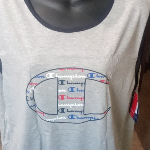 Champion Sleeveless Logo Graphic Tank - Picture 3 of 4